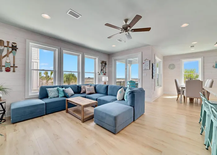 New Coastal W/ Gulf View, Shared Pool *