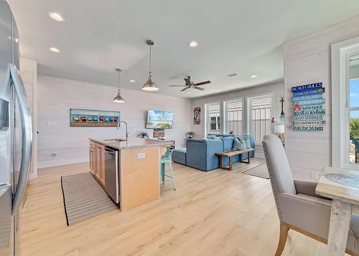 New Coastal W/ Gulf View, Shared Pool * Gulf Shores