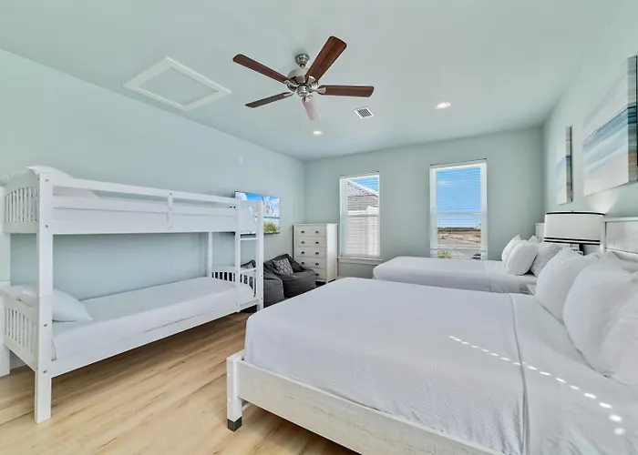 Holiday home New Coastal W/ Gulf View, Shared Pool *